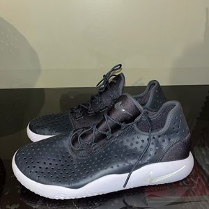 Navy Blue Nike Runners LIKE NEW